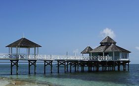 Kamalame Cay Blanket Sound